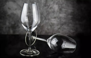 為何喝香檳要改用機能性的”CHAMPAGNE WINE GLASS香檳酒杯”?