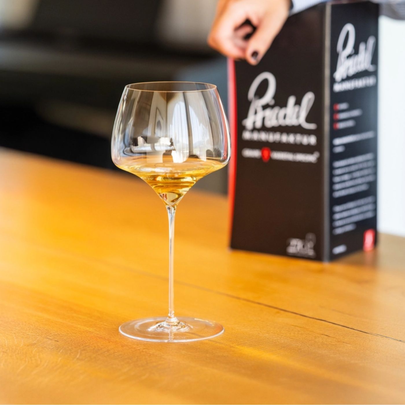 【新品．任選】Riedel Manufaktur Vitis 手工酒杯 - 任選2入