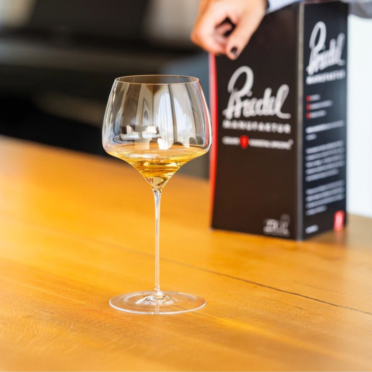 【新品．任選】Riedel Manufaktur Vitis 手工酒杯 - 任選2入