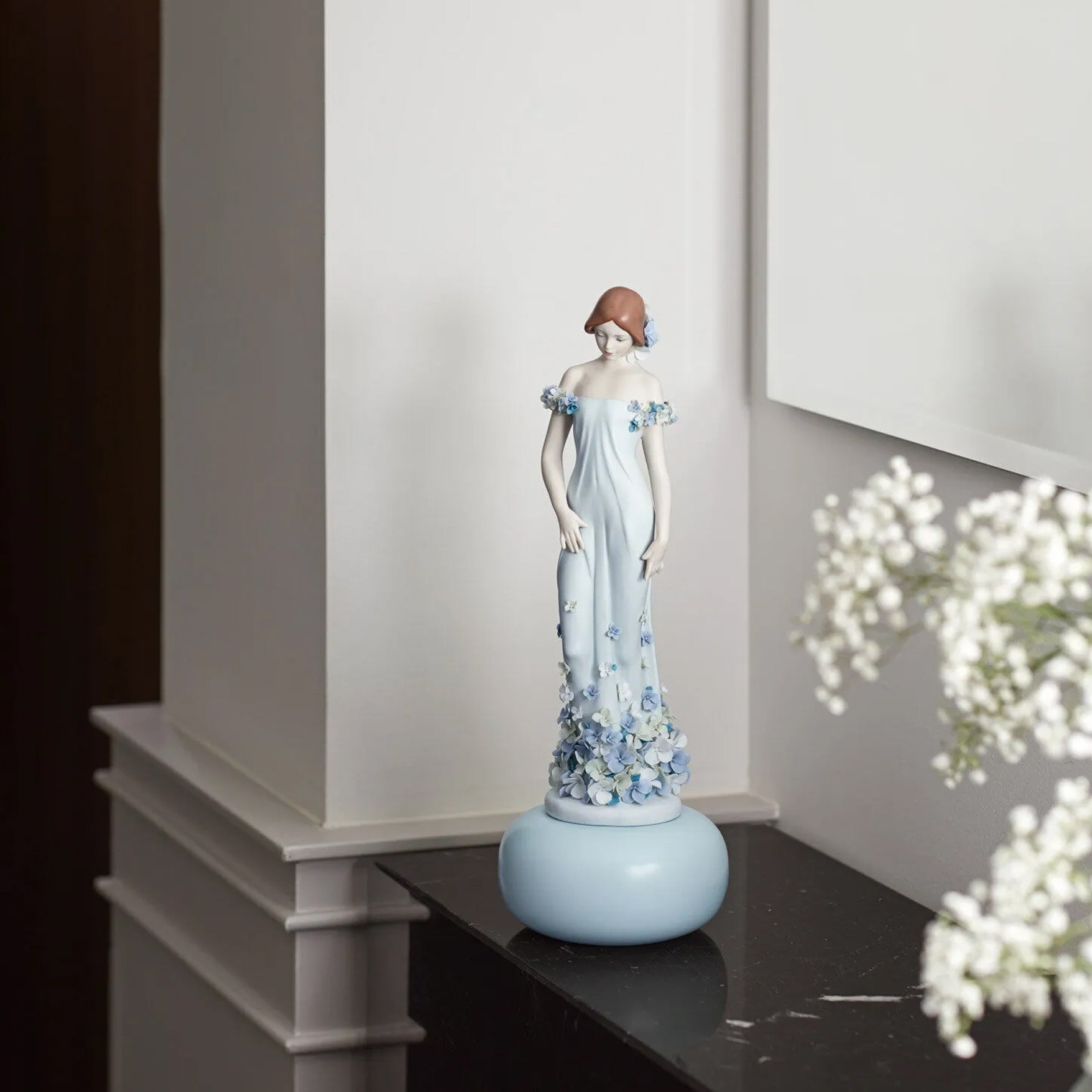 【限量】Lladro 高雅佳人